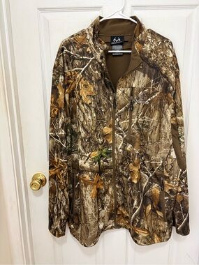 Realtree men’s 3XL camo scent factor hunting jacket